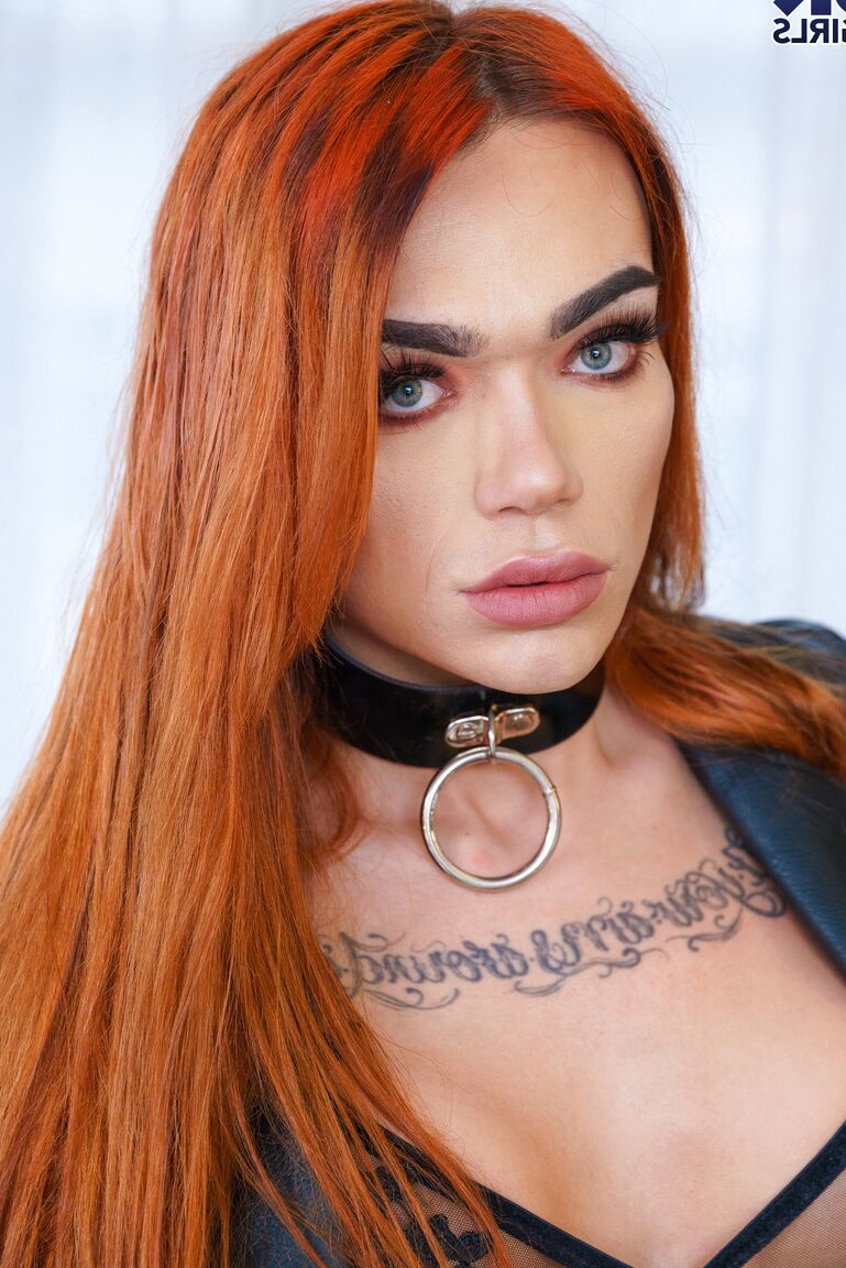 16P Reino Unido Tgirls Cece Adams