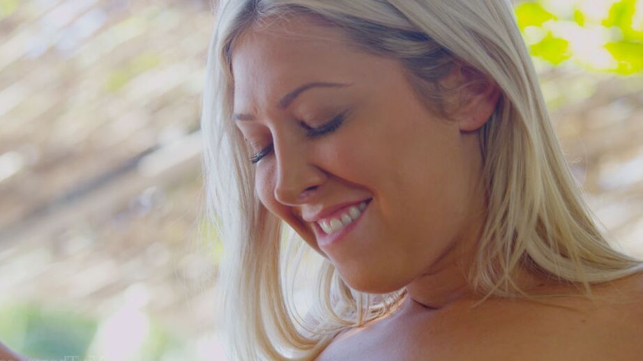 16P Interracial lesbian lovers Lexi Lowe & Noe Milk appeases twats with fingers