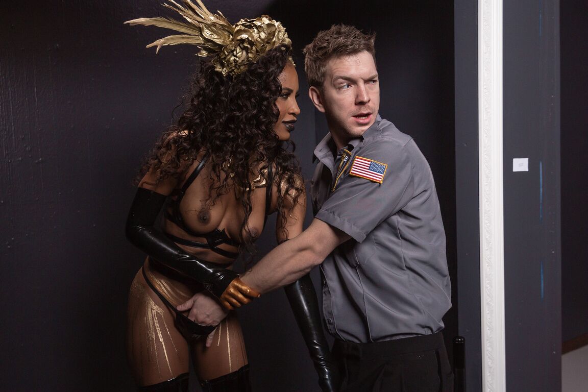 21P Hot And Mean Demi Sutra, Markus Dupree