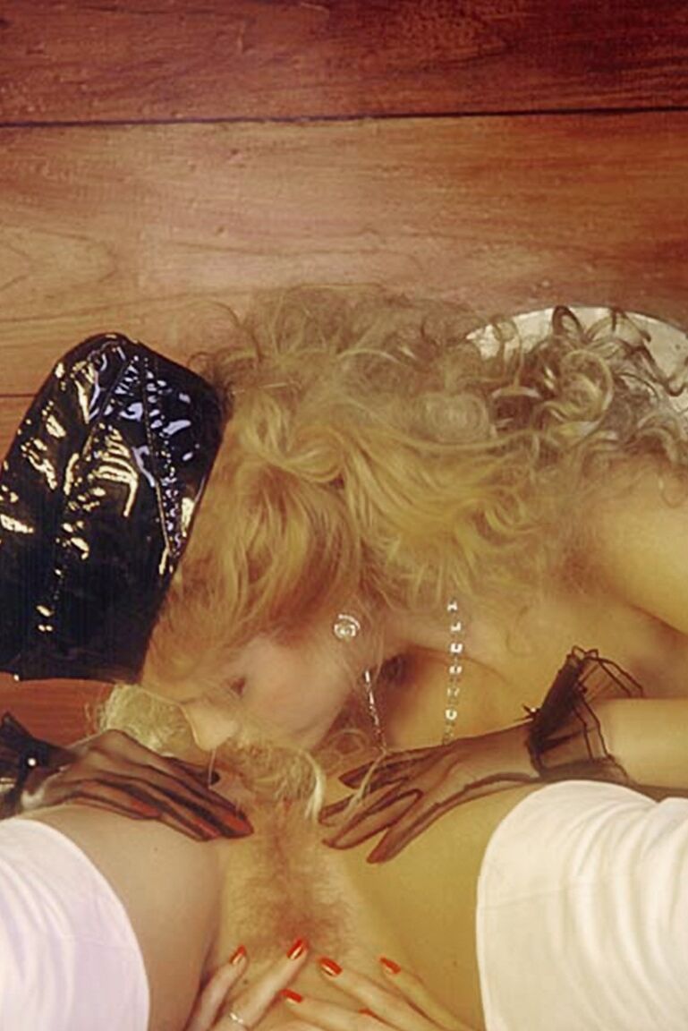10P Curly haired lesbian Veronique Dol & her horny GF enjoying wild GG cunnilingus
