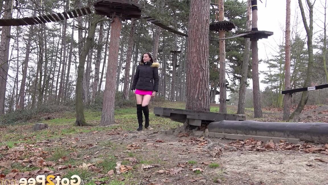 15P Victoria Daniels pees while standing in the park