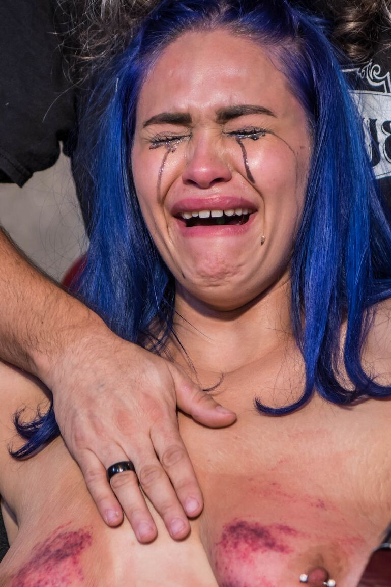 14P Alt girl Kiki Sweet cries a river of tears while being tortured in dungeon