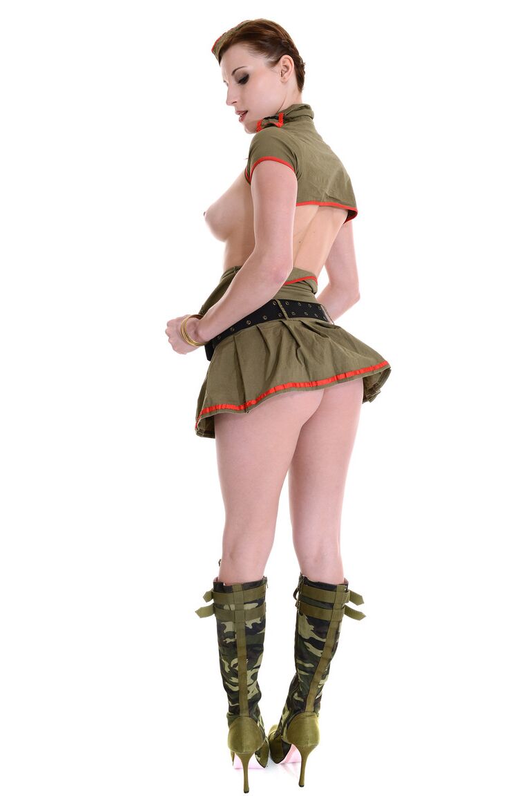 15P IStripper Going Commando