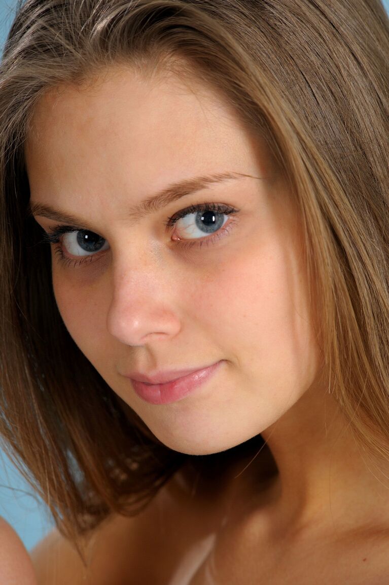 21P Stunning 18 Kristel A