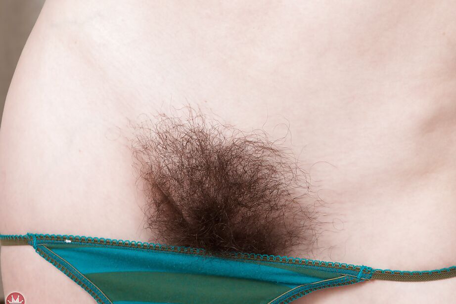 16P Redheaded MILF Annabelle Lee sliding panties aside to spread hairy cunt