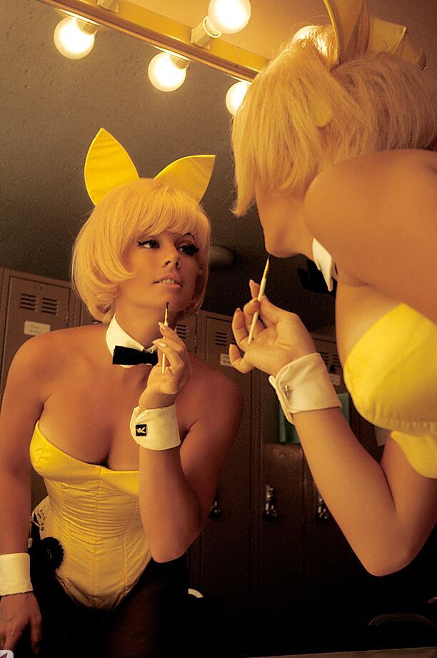 17P Adorable playboy bunnies from 60s posing and teasing with their titties