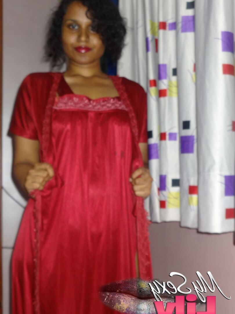 12P Desi female Lily Singh plays with her nipples after freeing tits from lingerie