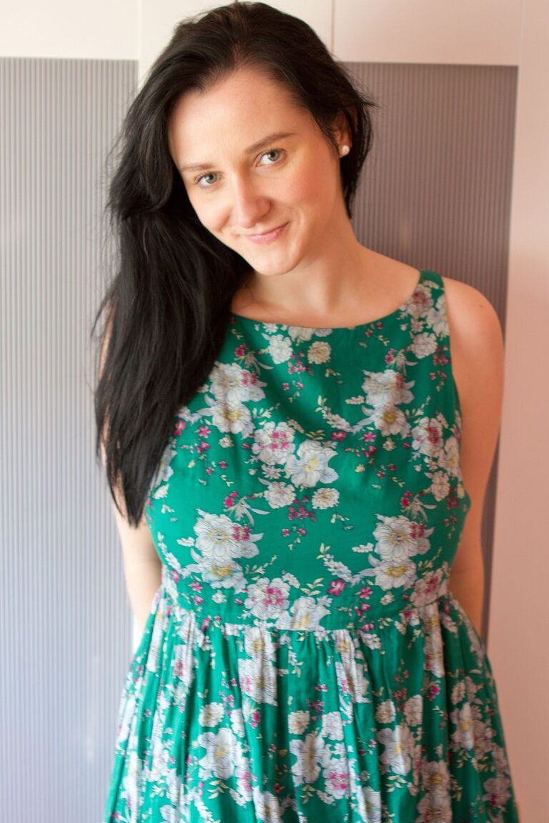 17P Australian brunette Aeryn Walker squeezes juicy melons and flaunts hairy twat