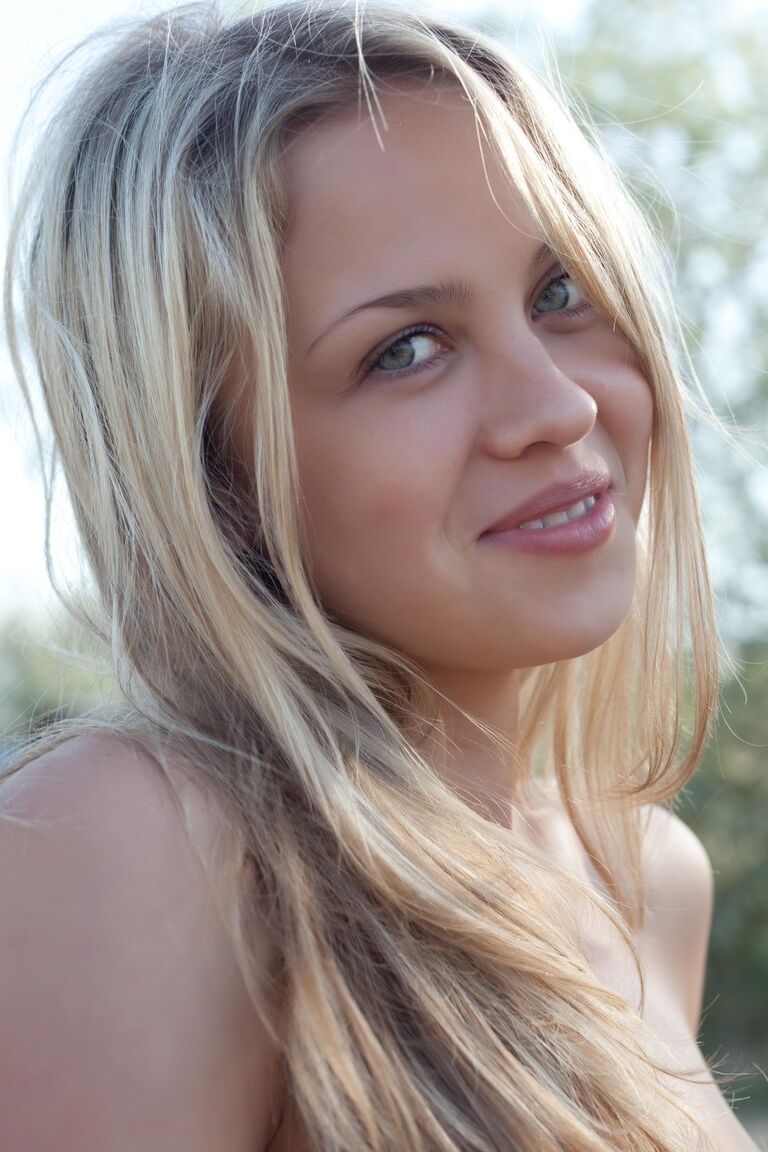 21P Belleza Erótica Luciana A