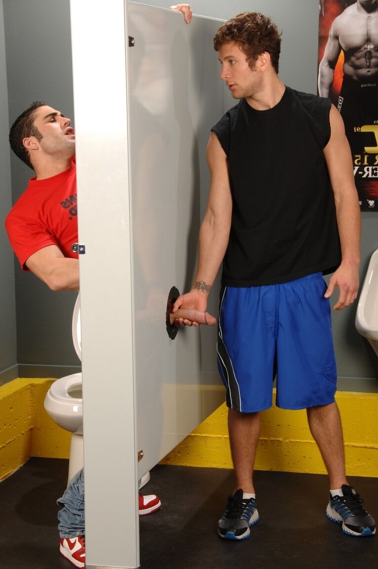 21P Gay athlete Samuel O'Toole sucks and fucks Spencer Fox in the locker room