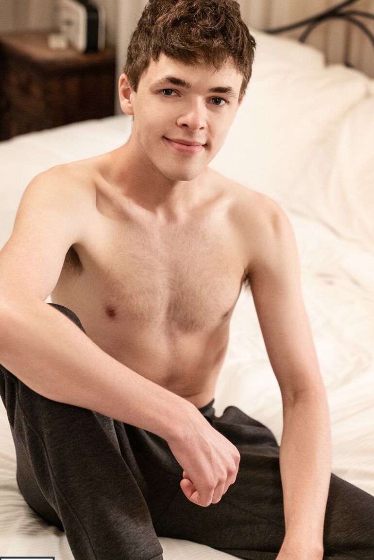 12P Men Com Dante Colle, Troye Dean