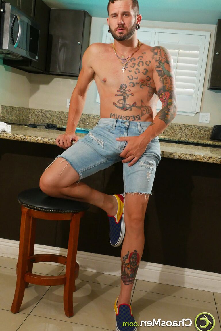 21P Caos Homens Johnny Hill