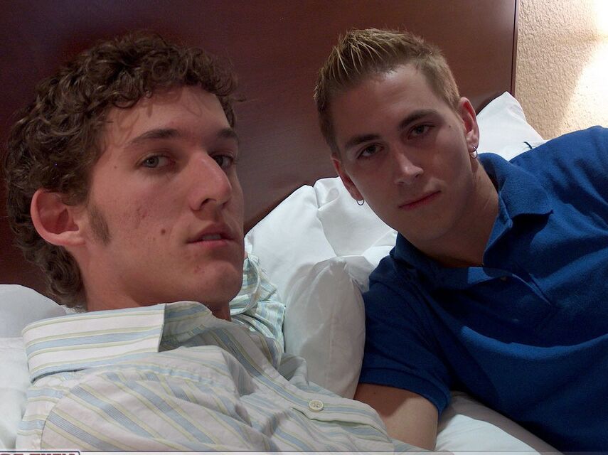 21P College roommates Wade & Thomas strip naked & tease with their delicious cocks