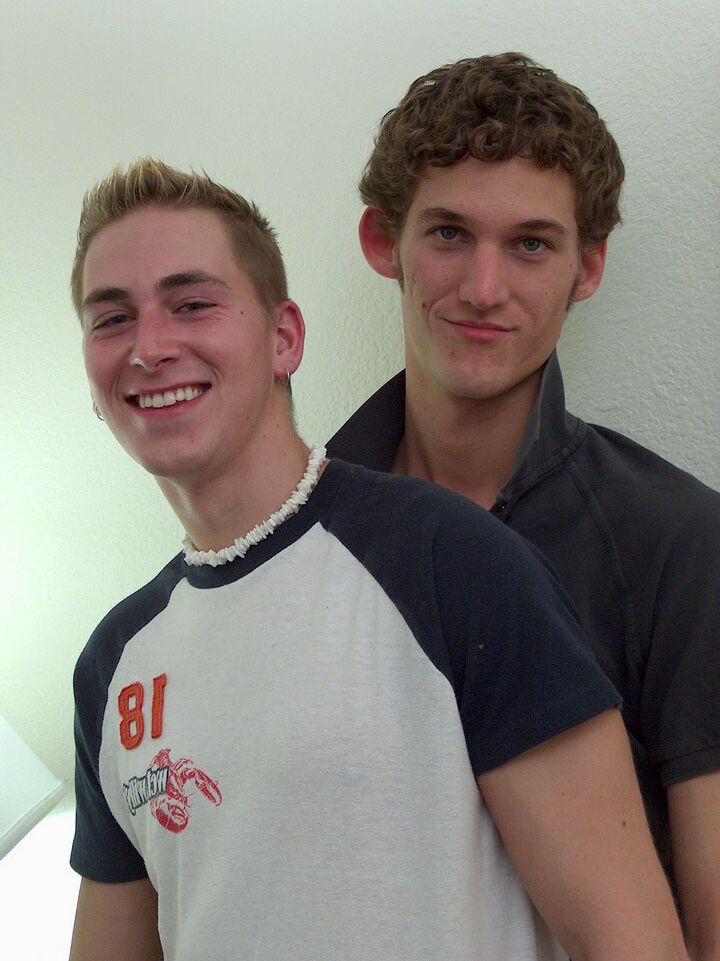 21P College roommates Wade & Thomas strip naked & tease with their delicious cocks
