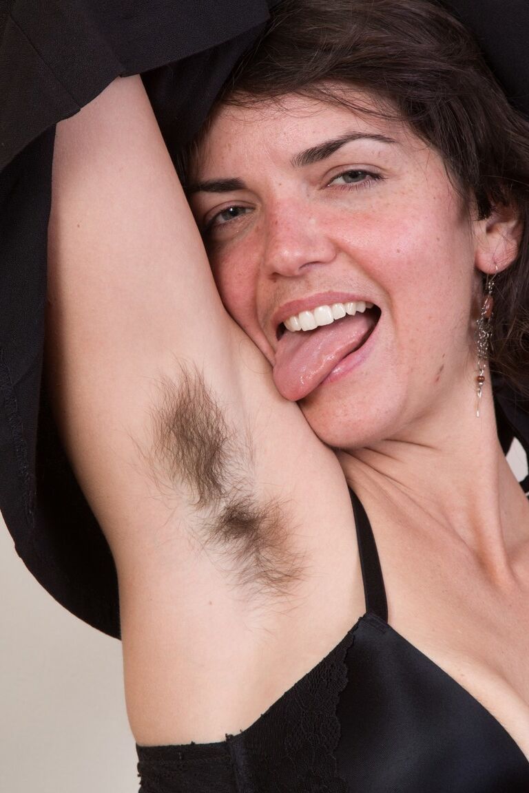 18P Appealing brunette  Katie Z half strips & spreads her hairy ass & fuzzy twat