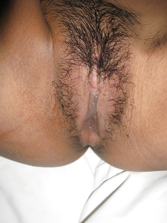 16P Sacanagem asiática gata dá uma chupada e fode sua vulva peluda
