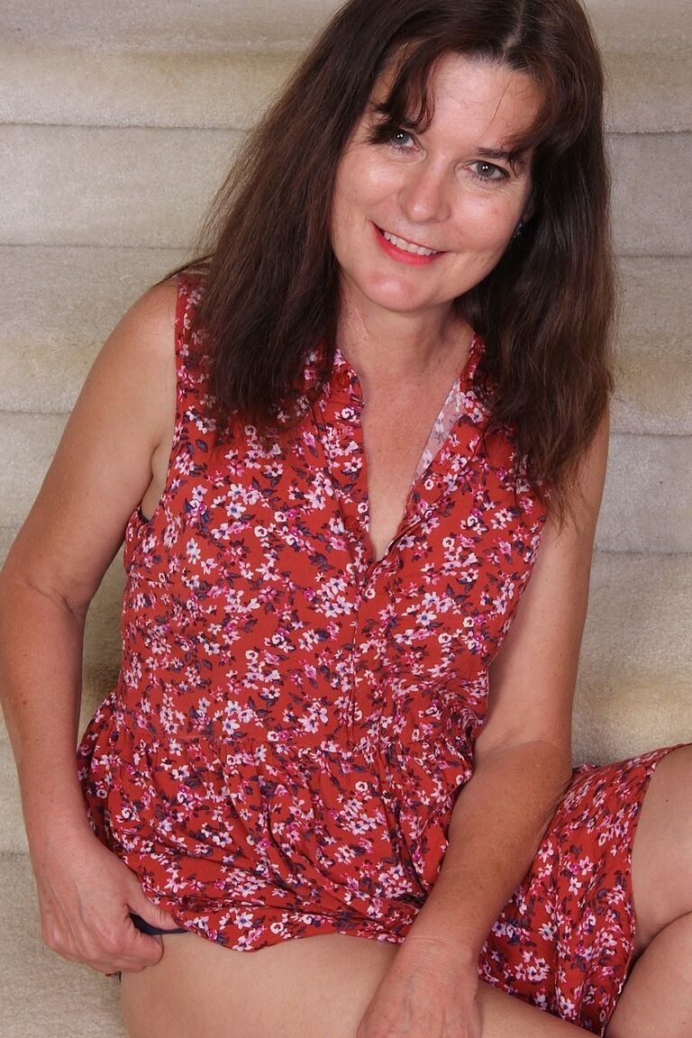 18P Mature Bridget Calling comes down and stops on the stairs to masturbate
