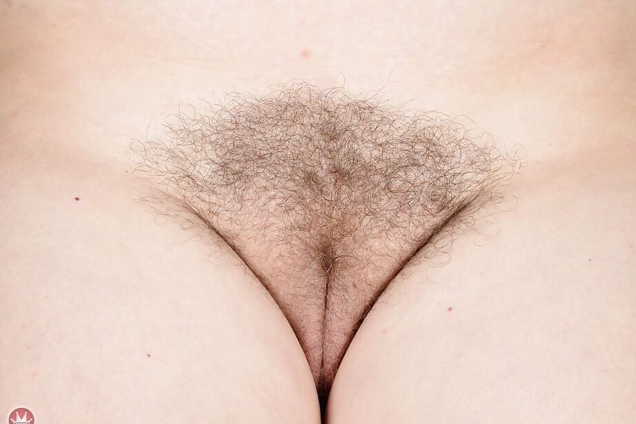 16P A ruiva gordinha Corazon Del Angel e seu castor peludo se despindo
