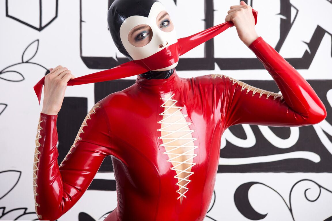 16P Collection of women modelling the latest in latex fashions