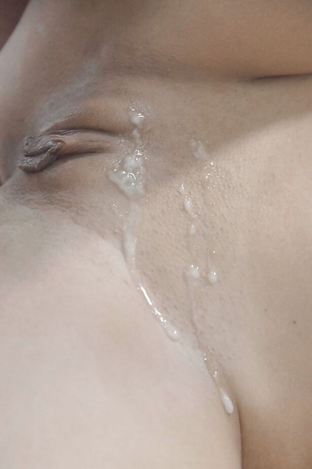 16P Sexo hardcore em close com a atraente secretária Kitty Jane