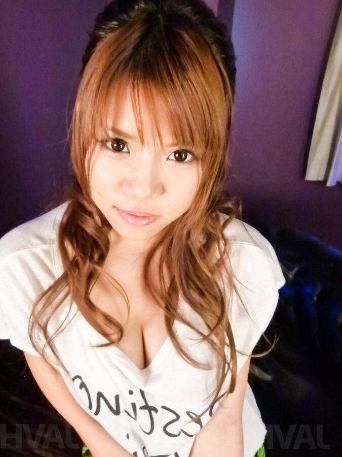 15P Nene Azami Asiatin mit großen Titten hat Klitoris und Fotze unter Vibratoren