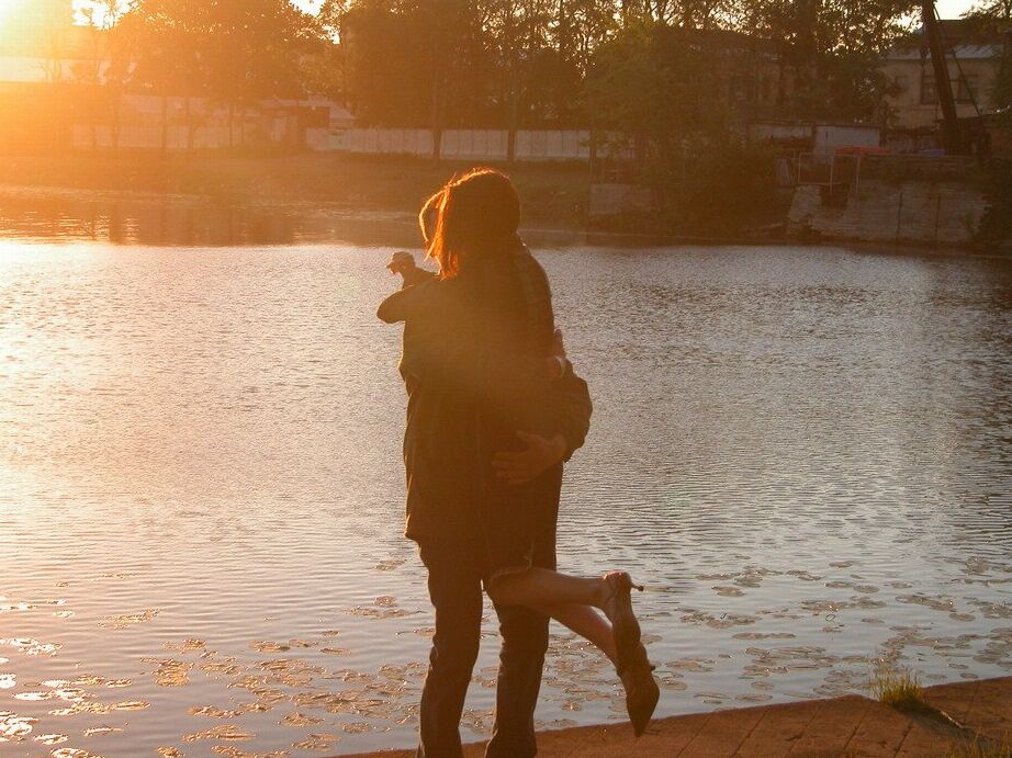 16P Jovencita concede su virginidad a un desconocido