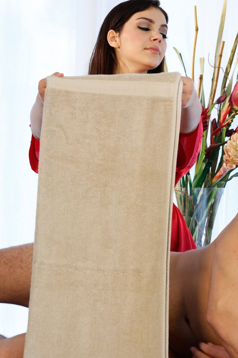 21P Massage fantaisie T Stone, Valentina Nappi