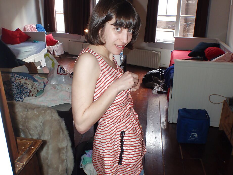 16P さまざまな裸の女性の X 評価の自撮り写真がたくさんあります。