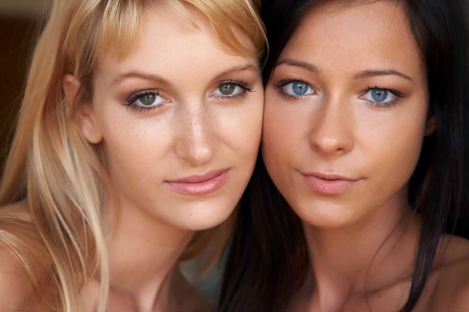 16P Naked lesbians Estee and Melisa hump and grind away in the kitchen