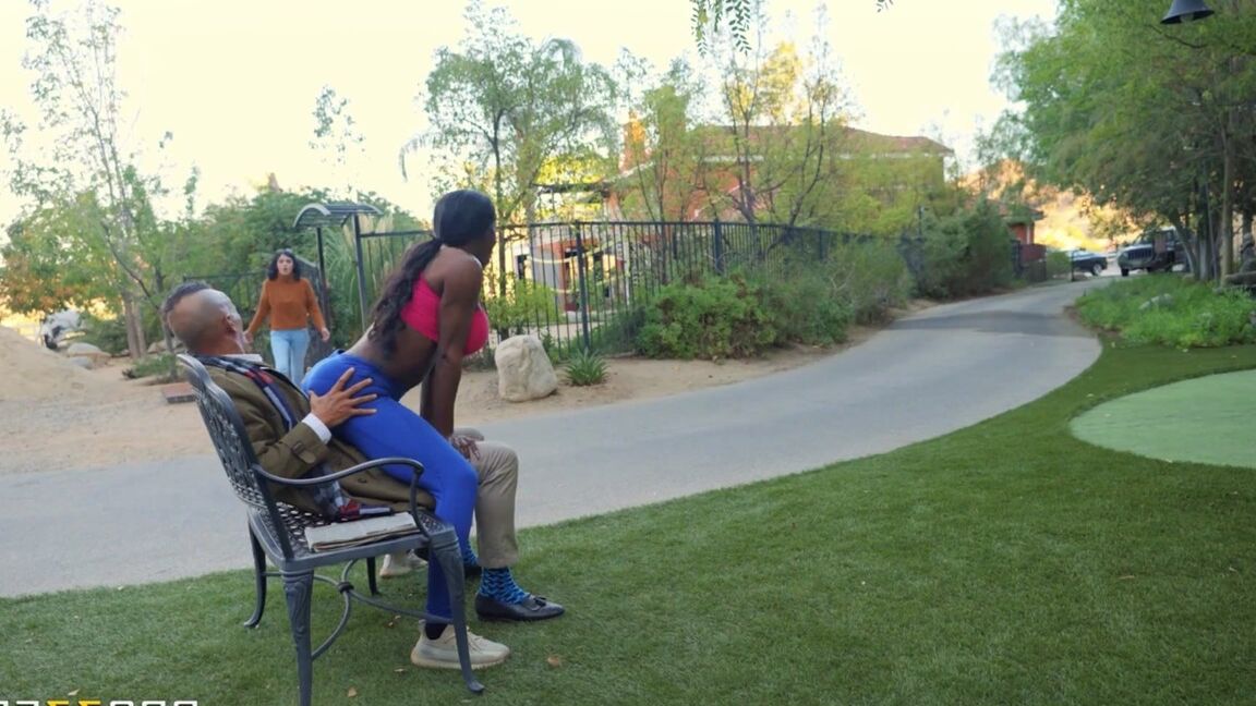21P Brazzers Network Ebony Mystique, Chong Dong
