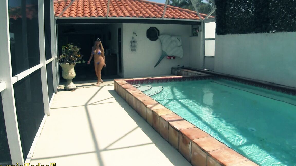 12P Tasha Reign bikini time masturbating on Snapchat