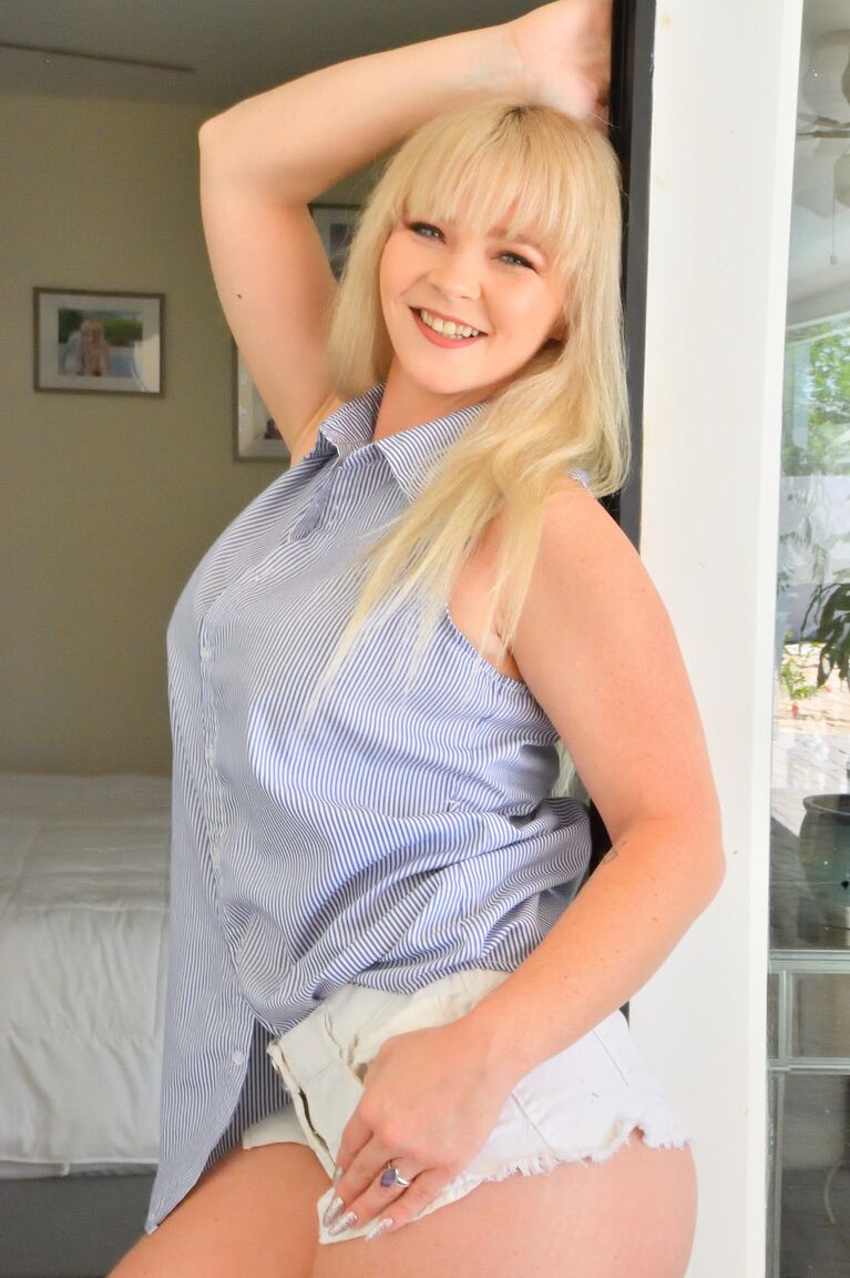21P FTV MILFs Kay