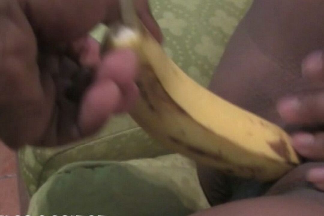 15P Latina amateur Marlen shows her big booty after a fuck and a banana insertion