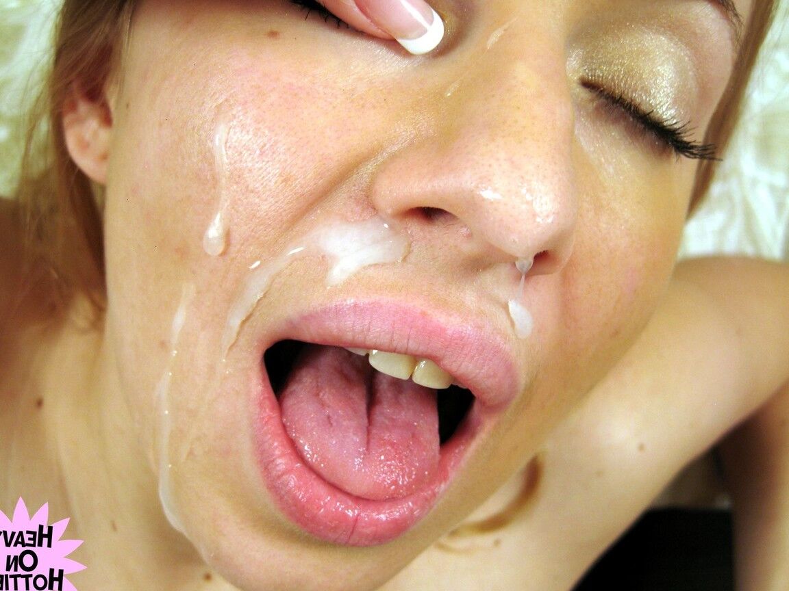 16P A amadora britânica Lena conclui sexo POV com esperma no rosto