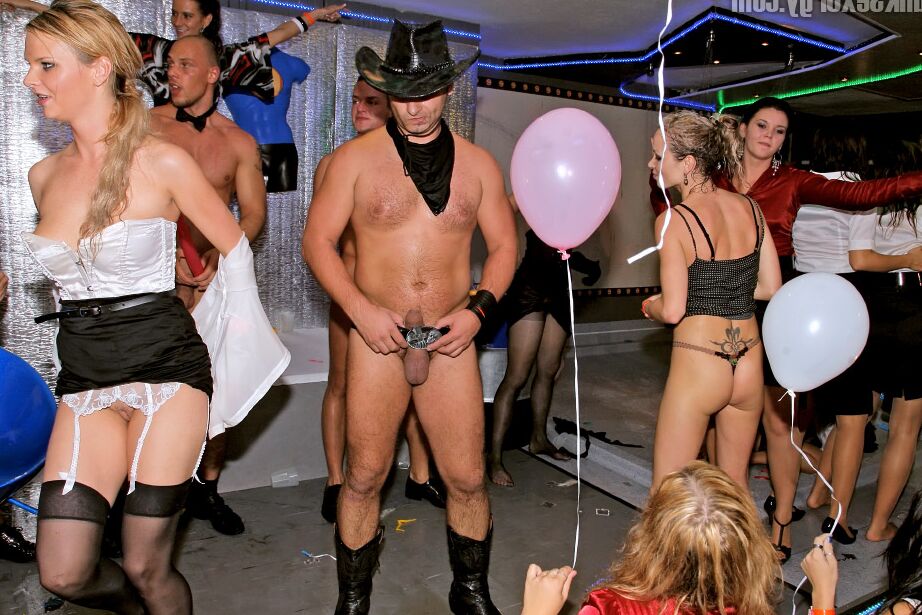 16P Lascivious party chicks making out and fucking with male strippers