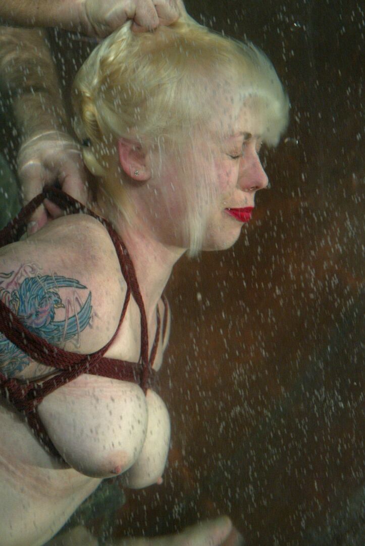 21P Bondage de agua Lorelei Lee, sargento mayor