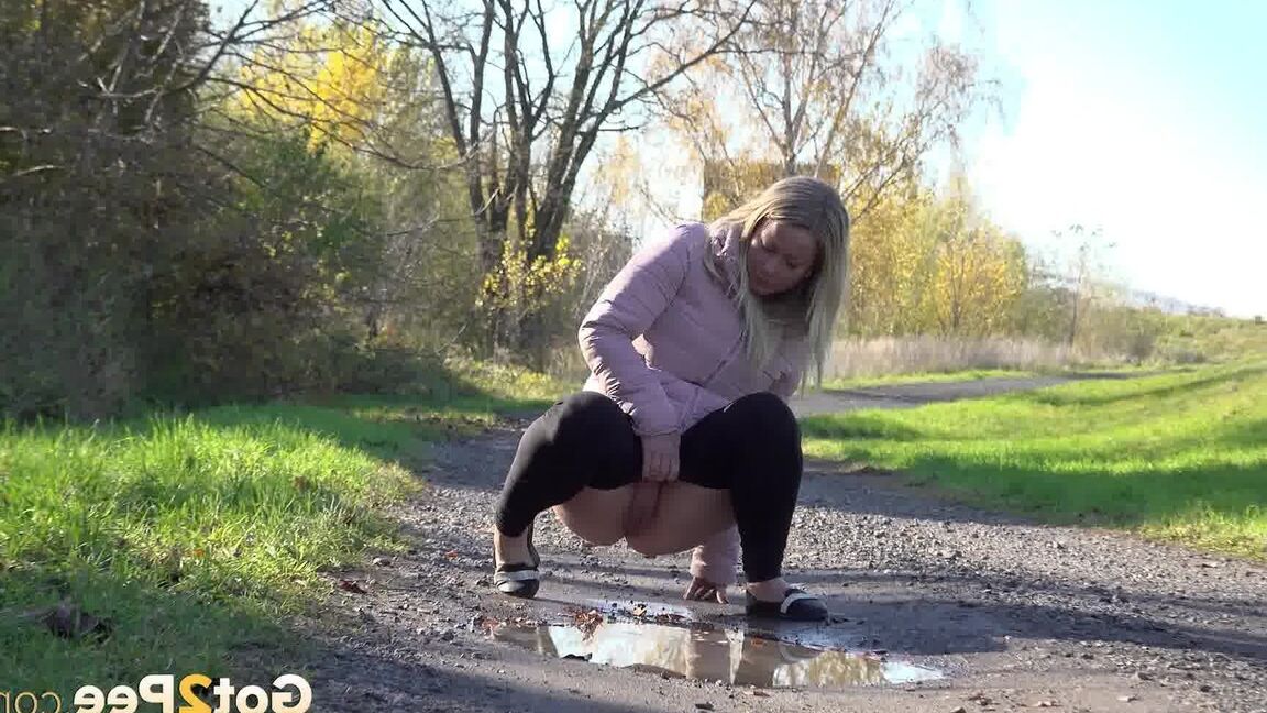 15P Blonde Licky Lex pees in a puddle outside