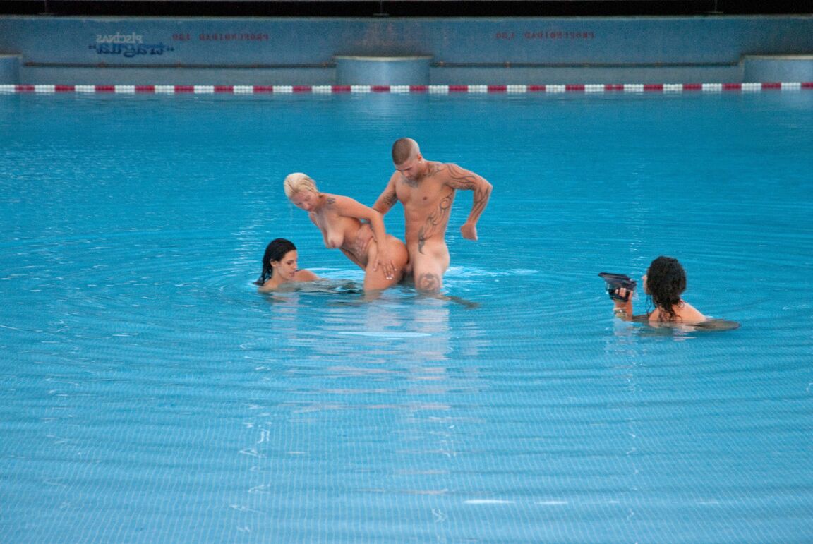 15P 3 hot girls doff their bikinis before fucking a single dude in and out of pool