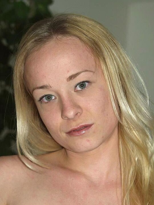 16P Matts Models Eliza