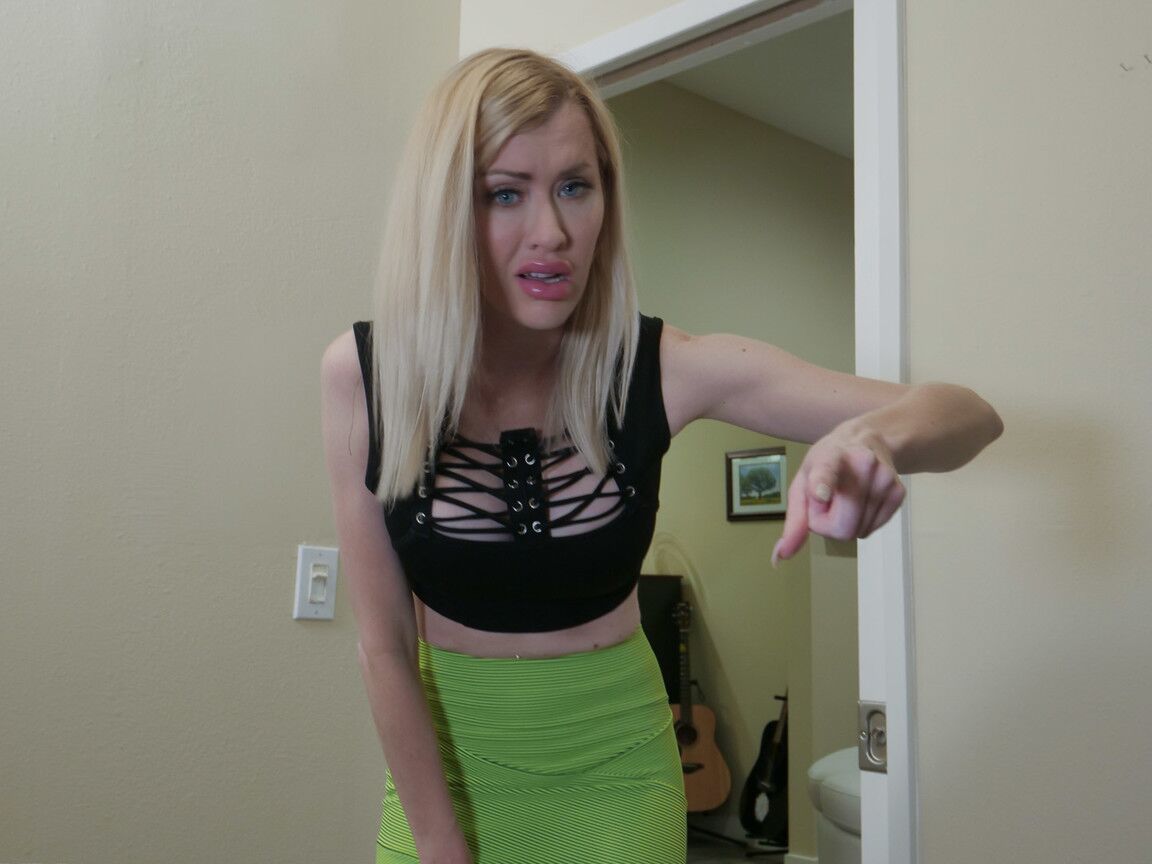 21P Blonde American Katie Monroe flaunts her juggs and amazing ass while stripping