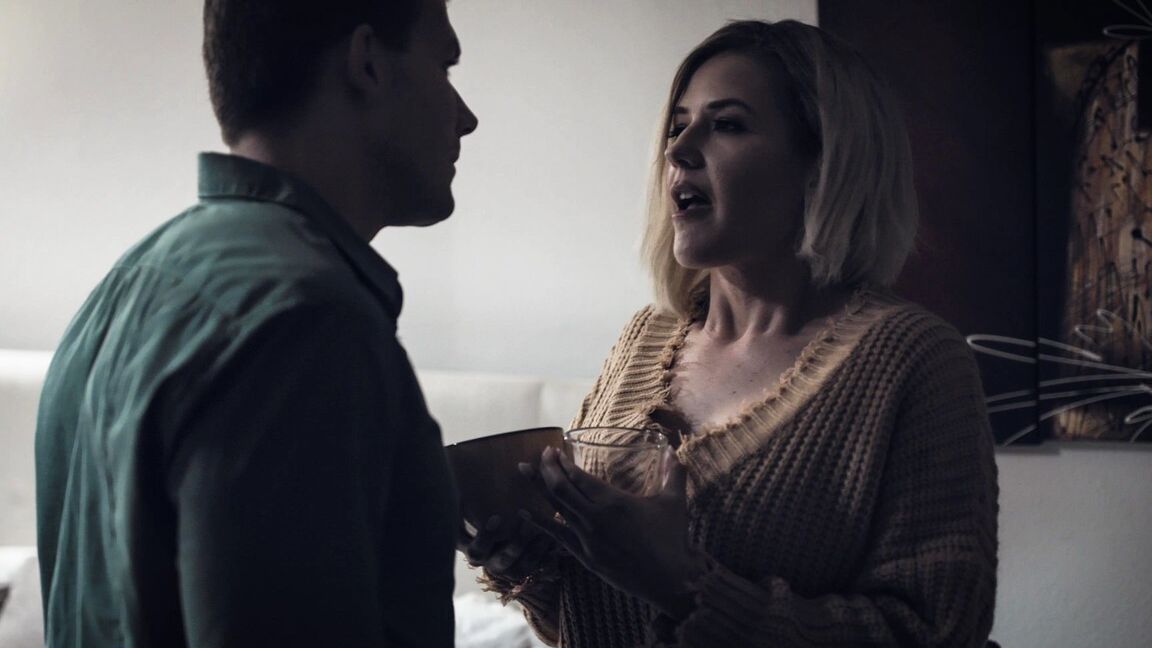 20P Fantastic blonde stepmom Kit Mercer gets rammed from behind by her stepson