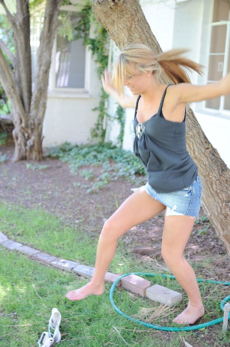 21P Blonde in a short denim skirt Leslie shamelessly toying herself in public