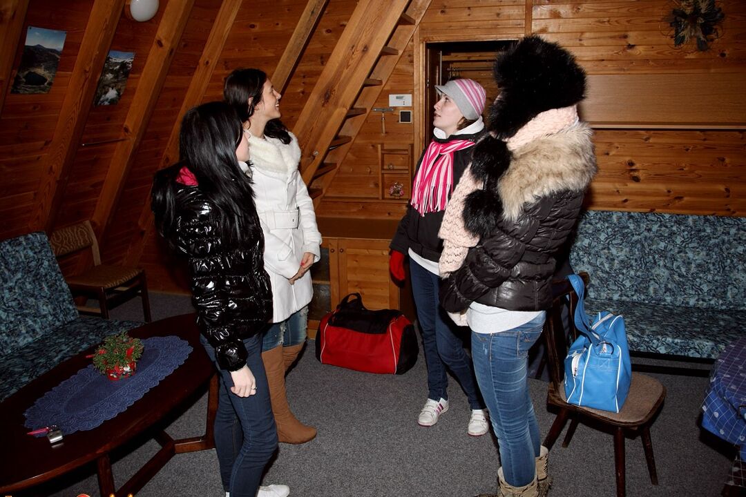 15P Barely legal teens flash their tits after a day of hitting the slopes