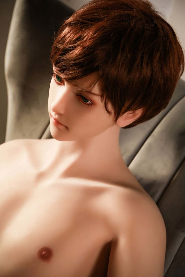 21P Boneca sexual masculina realista e nerd Mata posa nua com seu pênis rígido exposto