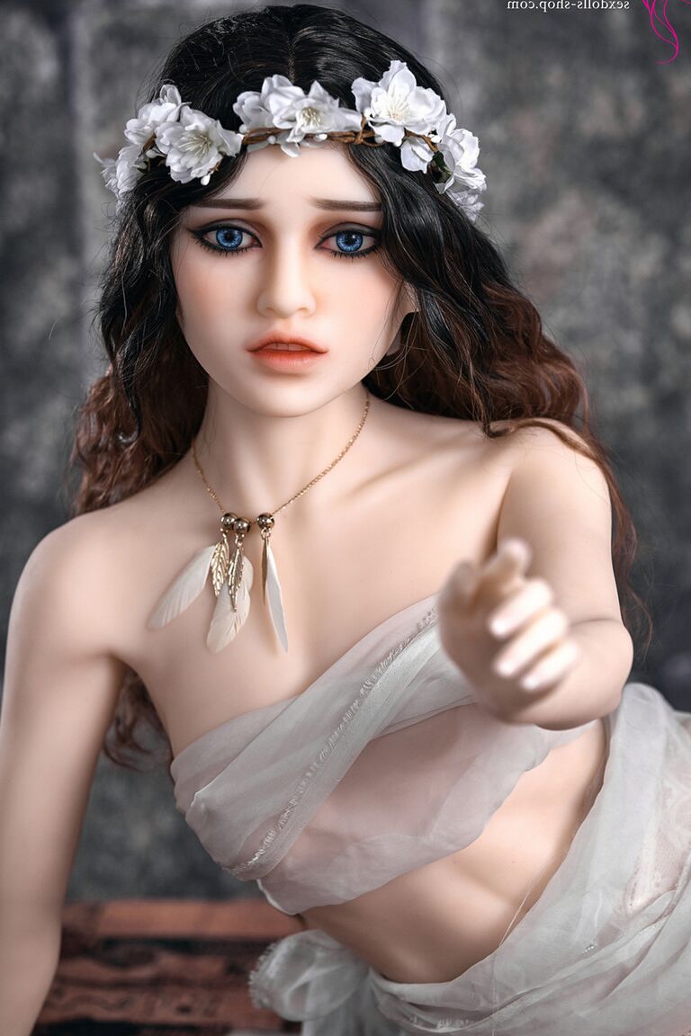 21P La muñeca sexual atada Victoria posa desnuda