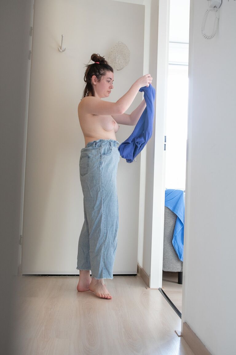 21P Horny Australian amateur Casey Q gets spied on while dressing in her pajamas