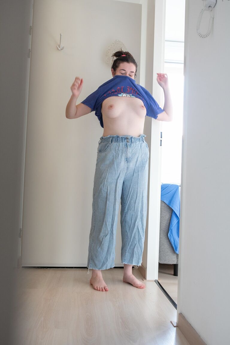 21P Horny Australian amateur Casey Q gets spied on while dressing in her pajamas