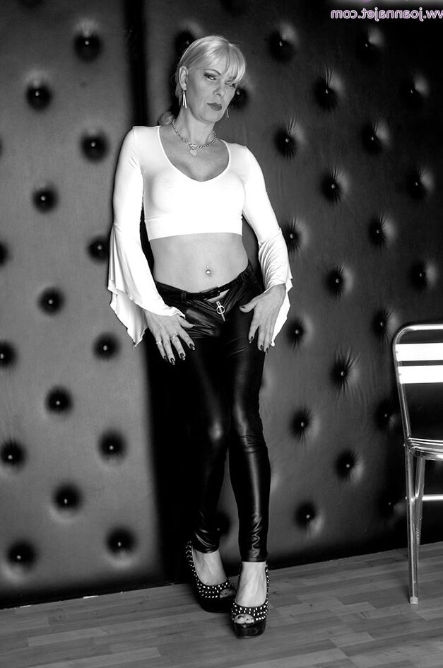 12P Joanna Jet Acolchoado
