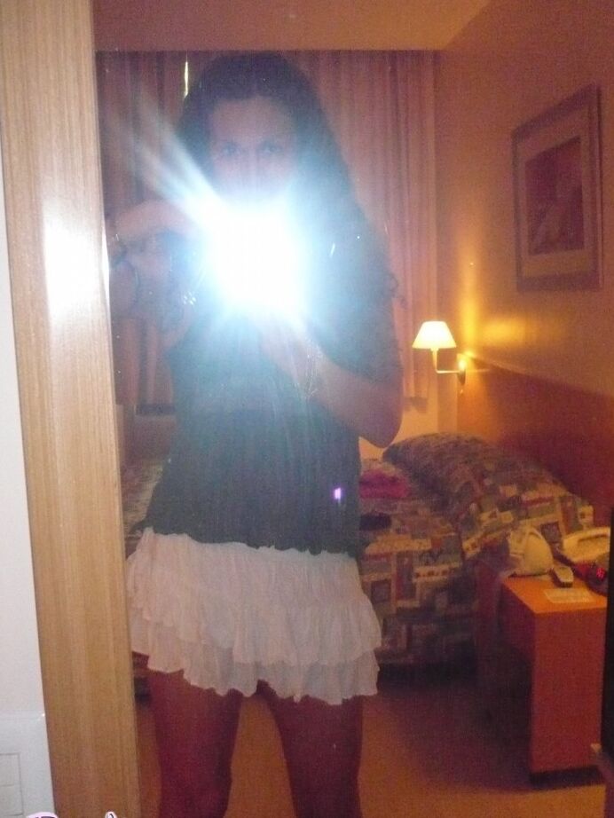 15P Latina Transexual Hottie Nikki Posando