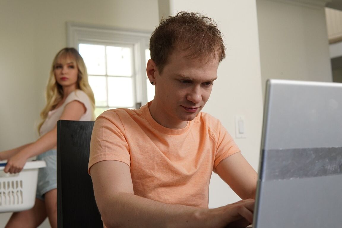 21P Seulement Fellation Teen Alex Jett, Lilly Bell